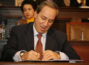 Με το 1% του ΑΕΠ δεν καλύπτονται τα ελλείμματα των Ταμείων, λέει ο Γ.Αλογοσκούφης