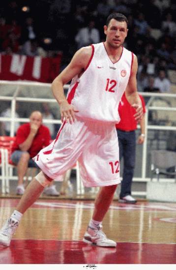 Δύο εβδομάδες εκτός δράσης ο Μαυροκεφαλίδης που έχει οστικό οίδημα