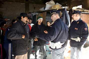 Εγγυήσεις για την ασφάλεια των μεταναστών ζητά η Ρουμανία από την Ιταλία