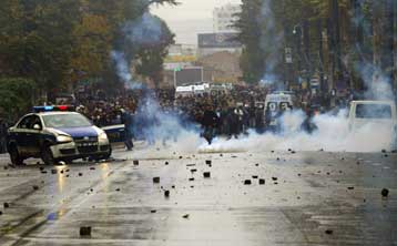 Σε κατάσταση εκτάκτου ανάγκης κήρυξε την Γεωργία ο πρόεδρος Σαακασβίλι
