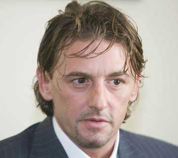 Επαφές του Ηρακλή με Μπέμπε Σινιόρι για πιθανή συνεργασία