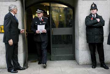 Ανεξάρτητη επιτροπή επισημαίνει τα λάθη της αστυνομίας στην υπόθεση Μενέζες