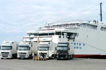 ΕΔΕ για καταγγελία 14χρονου αλλοδαπού ότι τον μαχαίρωσε λιμενικός στην Πάτρα