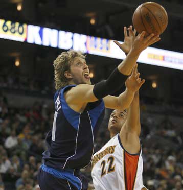 Ατυπη εκδίκηση για τους Μάβερικς η νίκη 120-115 μέσα στο Γκόλντεν Στέιτ