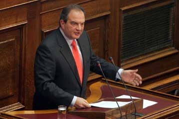 Αδιαπραγμάτευτη η εφαρμογή του νόμου, λέει ο Κ.Καραμανλής για τα Ζωνιανά