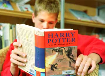 Χάρι Πότερ και «Περηφάνεια και Προκατάληψη», τα βιβλία που ξαναδιαβάζουν οι Βρετανοί