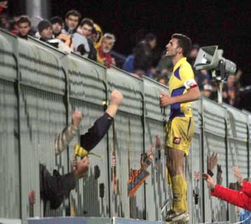 Ο Αστέρας σάρωσε τον Ολυμπιακό και ο… άνεμος το ματς της Τούμπας