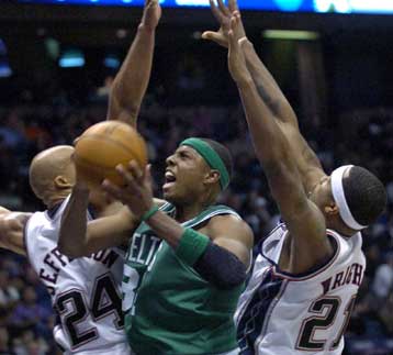 Αήττητοι επελαύνουν οι Σέλτικς, νίκη και επί των Νετς με 112-101