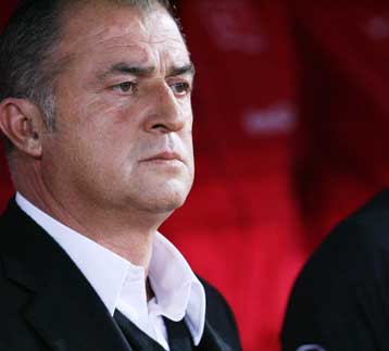 Πήρε τη… σκούπα ο Τερίμ και παίζει το τελευταίο χαρτί της Τουρκίας για πρόκριση