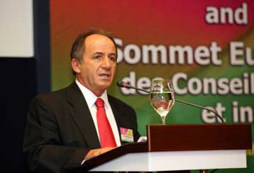 Υπέρ της σύστασης του Ταμείου Κοινωνικής Συνοχής τάσσεται καταρχάς η ΟΚΕ