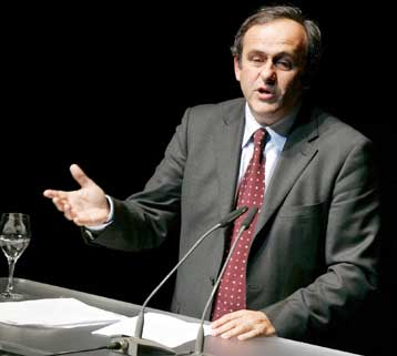 Η UEFA δεν πρόκειται να εξετάσει τη συμμετοχή των Κυπελλούχων στο Champions League