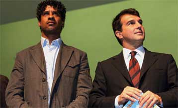 Τα παράπονα του Λαπόρτα και η ψήφος σε Μουρίνιο από τους οπαδούς της Μπαρτσελόνα