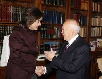 Ενημέρωση Κ.Παπούλια από την Ντ.Μπακογιάννη για εξελίξεις σε Κόσοβο, ΠΓΔΜ και Τουρκία