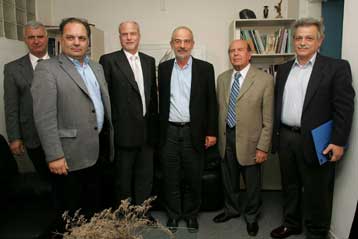 Συνάντηση Αλαβάνου με δημάρχους για το θέμα του πρώην αεροδρομίου Ελληνικού