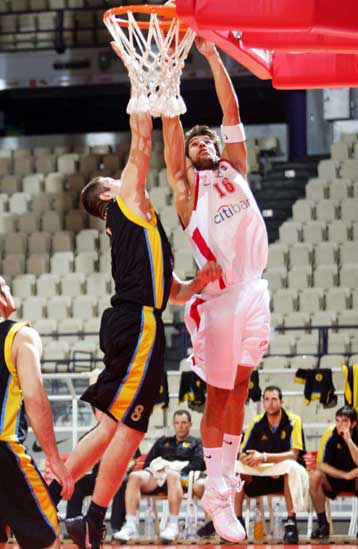 Με τρεις απουσίες «πέταξε» ο Ολυμπιακός για τη Μόσχα