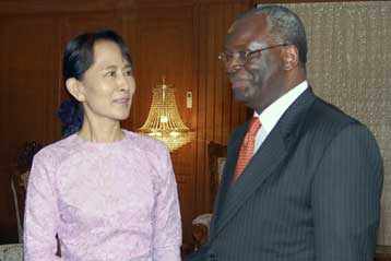 Νέες συλλήψεις αντικαθεστωτικών στη Μιανμάρ, παρά τις διαβεβαιώσεις προς τον ΟΗΕ