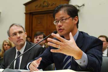 Αποζημιώσεις θα καταβάλει η Yahoo σε Κινέζους αντιφρονούντες που φυλακίστηκαν