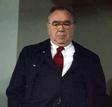 Επέμβαση Σωκράτη Κόκκαλη για να σταματήσουν οι τριγμοί στον Ολυμπιακό