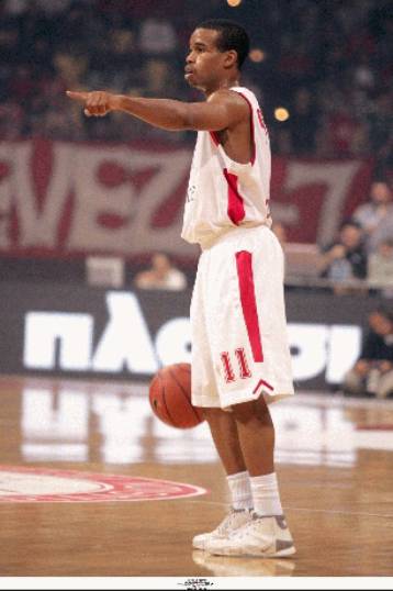 Όταν έχασε και τον Γκριρ, ο ήδη λαβωμένος Ολυμπιακός υπέκυψε στην ΤΣΣΚΑ στη Μόσχα