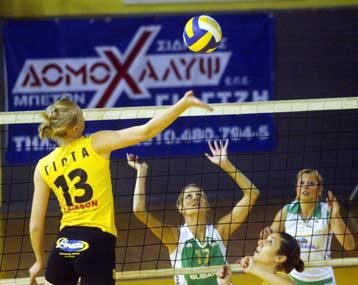 Ολυμπιακός και Παναθηναϊκός προχωρούν «4Χ4» με ένα σετ διαφορά