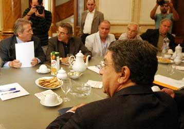 Αυξήσεις ορίων ηλικίας και μείωση συντάξεων με την ενοποίηση των ασφαλιστικών ταμείων