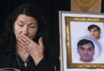 Αίσθηση προκαλεί βίντεο που δείχνει τον θάνατο Πολωνού μετανάστη από όπλο ηλεκτροσόκ