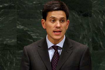 Εγκώμιο ευρωσκεπτικισμού από τον υπουργό Εξωτερικών της Βρετανίας