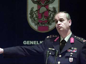 «Σε φάση υλοποίησης» της εισβολής στο Ιράκ λέει ότι βρίσκεται ο τουρκικός στρατός