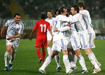 Με συνολικό σκορ 10-0 η Ελλάδα υποδέχεται από το παρελθόν τη Μάλτα