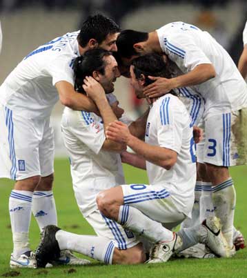 Η Εθνική διασκέδασε την πρόκρισή της στο Euro 2008 με «πεντάρα» επί της Μάλτας