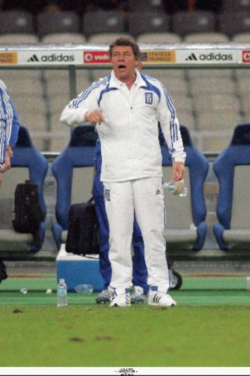 Με τον ίδιο… κορμό θα πάει Euro ο Ρεχάγκελ εφόσον παραμείνει