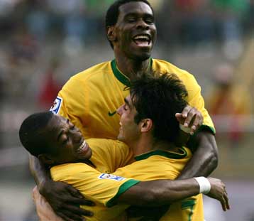 Το Περού ανάγκασε σε ισοπαλία τη Βραζιλία, «Χ» και για Ουρουγουάη, Χιλή