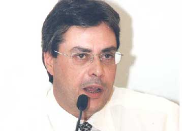 Ανοικτό διάλογο για την ένταξη στο ΕΤΑΤ ζητούν οι εργαζόμενοι της Alpha Bank