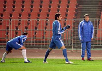 Ο Ρεχάγκελ θέλει στη Βουδαπέστη και αλλαγές και νίκη