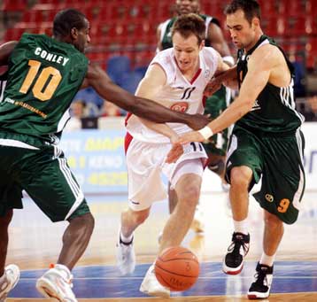 Πλήρωσε τα λάθη του ο Πανιώνιος και έχασε 98-91 στην παράταση από τη Βιλερμπάν