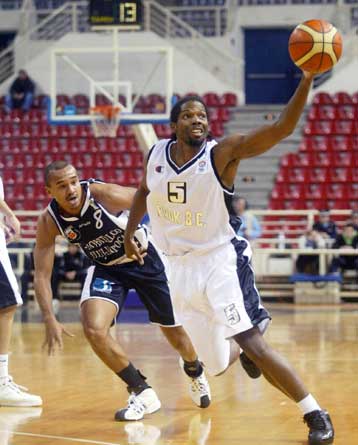 Διαφορά πέντε πόντων καλείται να προστατεύσει ο ΠΑΟΚ στη ρεβάνς με τη Μομπιτέλκο