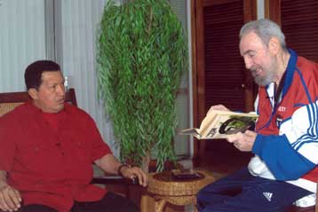 Ο Φιντέλ Κάστρο υποστηρίζει την πολιτική Τσάβες για το πετρέλαιο