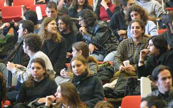 «Απειλή» οι μετεγγραφές φοιτητών για τις σχολές των αστικών κέντρων