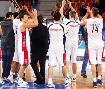 Τον Βόσνιο σέντερ Μουγεζίνοβιτς απέκτησε ο Πανιώνιος