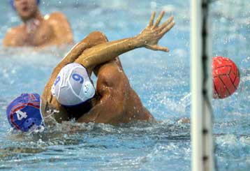 Ο Ολυμπιακός «βούλιαξε» το Παλαιό Φάληρο και ο Εθνικός τη Γλυφάδα