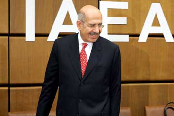 Μεγαλύτερη συνεργασία για το πυρηνικό πρόγραμμα ζήτησε από το Ιράν ο Ελ Μπαραντέι