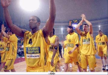 Δεν έβαλε τα… καλά του ο Αρης απέναντι στην Αρμάνι Μιλάνο και έχασε 77-70