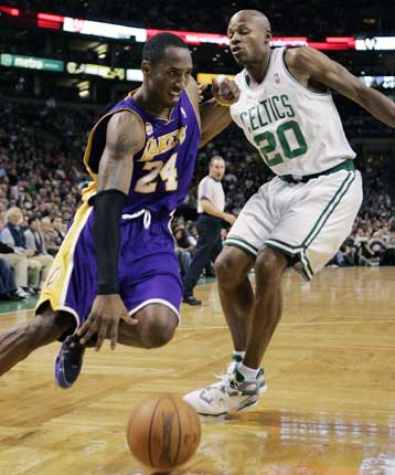 Νίκη των Σέλτικς 107-94 στο παραδοσιακό ντέρμπι με τους Λέικερς