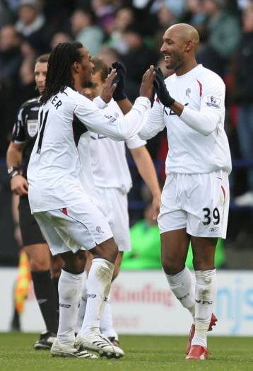 Η Μπόλτον αύξησε τη διαφορά της Αρσεναλ από την Μάντσεστερ Γ.