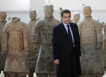 Στόχος οι εμπορικές συμφωνίες στο επίσημο ταξίδι του Σαρκοζί στην Κίνα