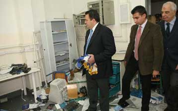 Το κατεστραμμένο σχολικό συγκρότημα του Παγκρατίου επισκέφθηκε ο υπουργός Παιδείας