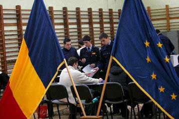 Πρώτες ευρωεκλογές στη Ρουμανία με υψηλή αποχή και ψήφο διαμαρτυρίας στην κυβέρνηση