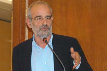 Δεν θα είναι εκ νέου υποψήφιος για την προεδρία του ΣΥΝ ο Αλέκος Αλαβάνος