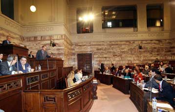 Υψηλοί τόνοι και αντεγκλήσεις στη διάρκεια του διαλόγου για το Ασφαλιστικό