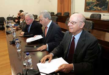 Κώδωνα κινδύνου για την Αρχή Προστασίας Προσωπικών Δεδομένων έκρουσε ο Δ.Γουργουράκης